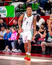 Barcelona, Daron Russell'ı Transfer Etmek İstiyor