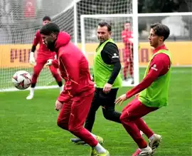 Galatasaray, AZ Alkmaar Maçına Hazırlanıyor!