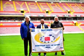 Kayseri'ye Avrupa'dan Altın Bayrak!