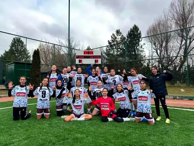 Bilecik Kolej Kız Spor, İlk Maçta Zafer Kazandı!
