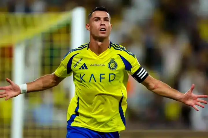 Ronaldo, Al Nassr'da 200 Milyon Euro'ya İmza Attı!