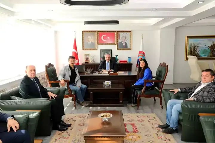 Ezginur Türkmen'den Bafra Belediye Başkanı'na Ziyaret
