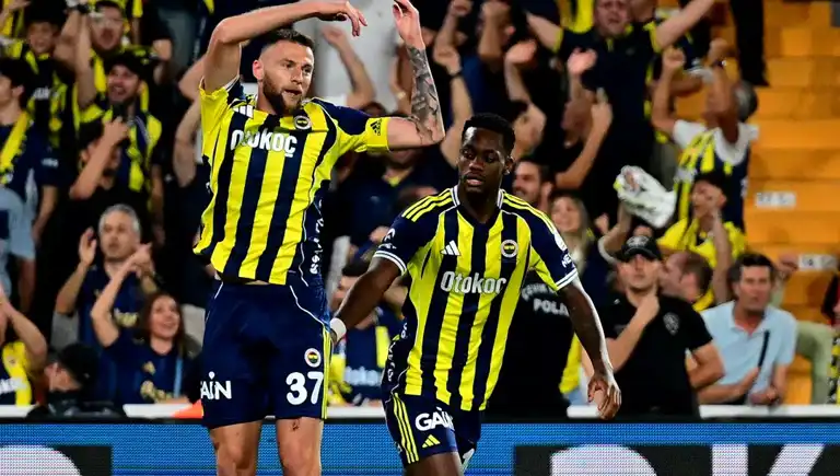 Fenerbahçe, Benfica'ya Karşı Şampiyonlar Ligi'nde