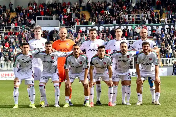 Karşıyaka, İki Ev Maçında Zafer Peşinde!