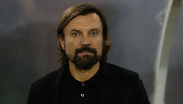 Süper Lig Kulübünde Teknik Direktör Görevinden Ayrıldı