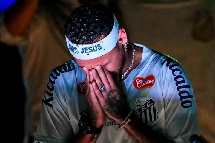 Neymar, Santos'a Dönüşte Gözyaşlarına Boğuldu!