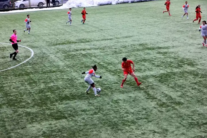 Yüksekova Spor, Kayseri'yi 3-0 Yendi!